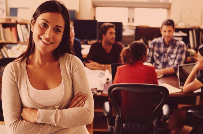 Estuda fora e quer fazer um summer internship? Fundação Estudar está com vagas abertas!