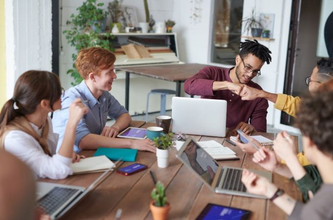 Os 50 melhores lugares para trabalhar no Brasil, segundo o site Glassdoor