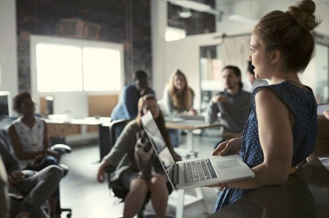 Faça parte da rede de lideranças transformadoras da Fundação Estudar como Voluntário Facilitador!