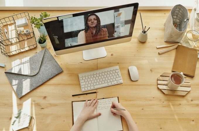 Está em busca de emprego? Confira nossa trilha de vídeos preparatórios para processos seletivos!